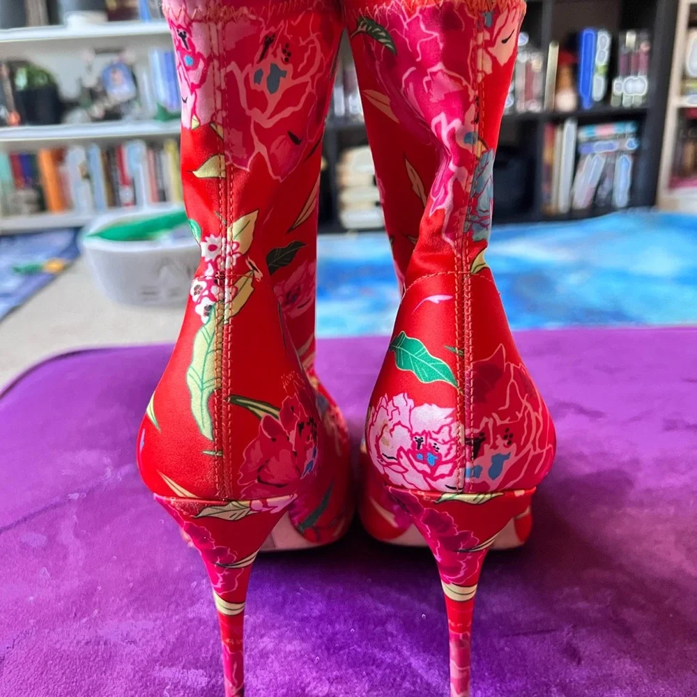 Aldo red floral boots - Picture 3 of 15